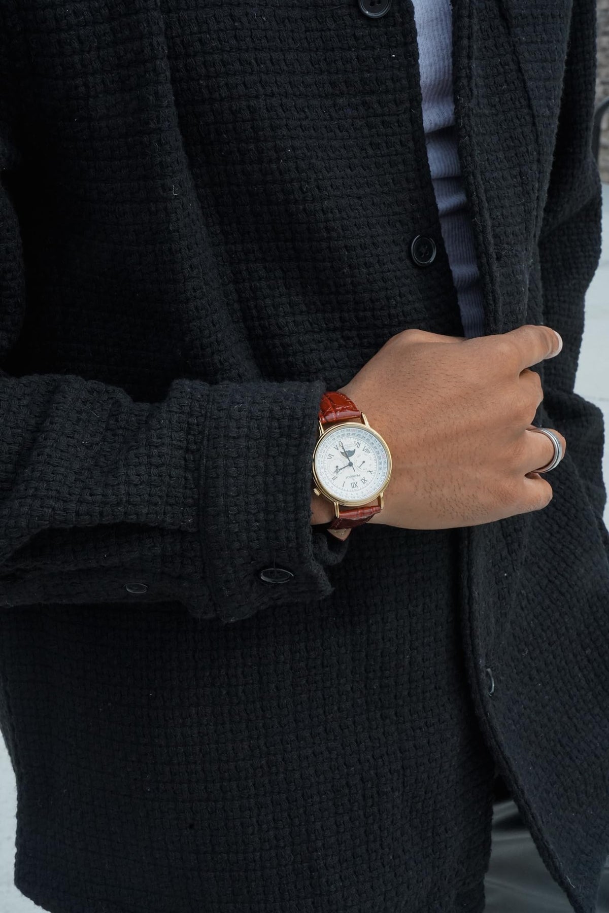 Gold Tone Leather Watch Q904452