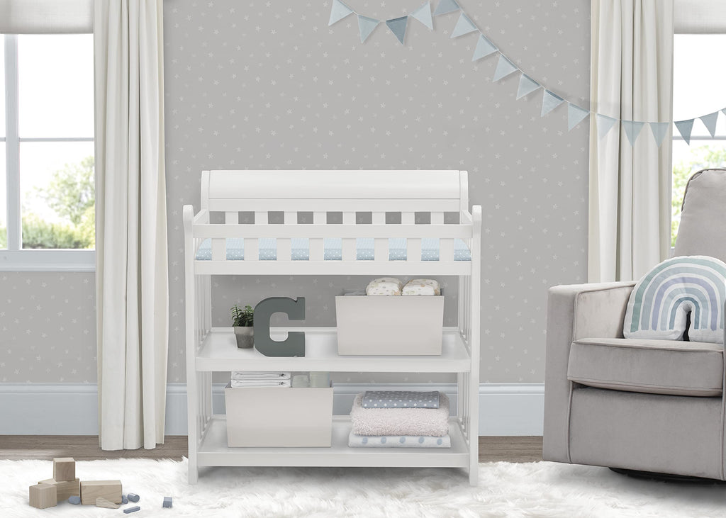 White Changing Table with Changing Pad O98361